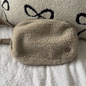 lululemon athletica Cream Travel Bag